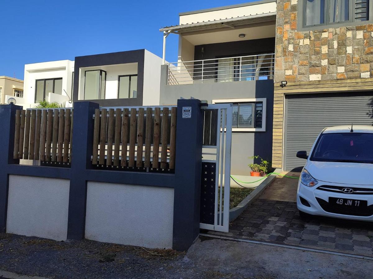 Beautiful House With Private Pool In Mauritius Albion Exterior foto
